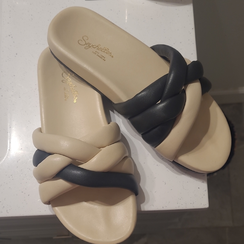 Seychelles Low Key Glow Up Opposites Attract Cream/Black Braided Slide Sandals